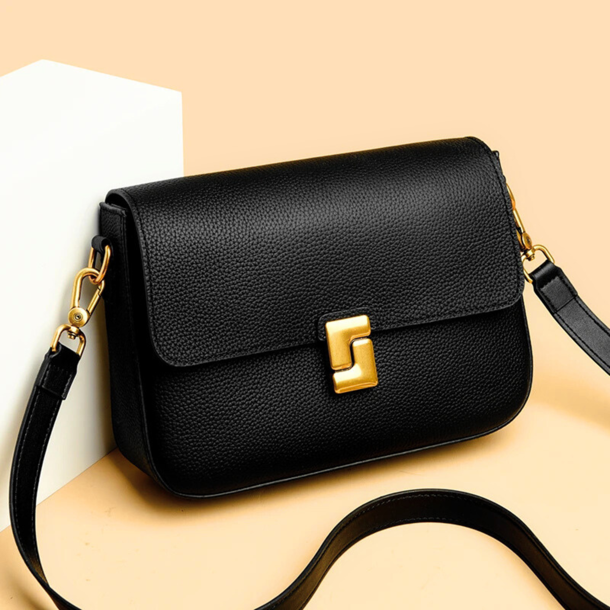 MIRANO — Crossbody Elegance