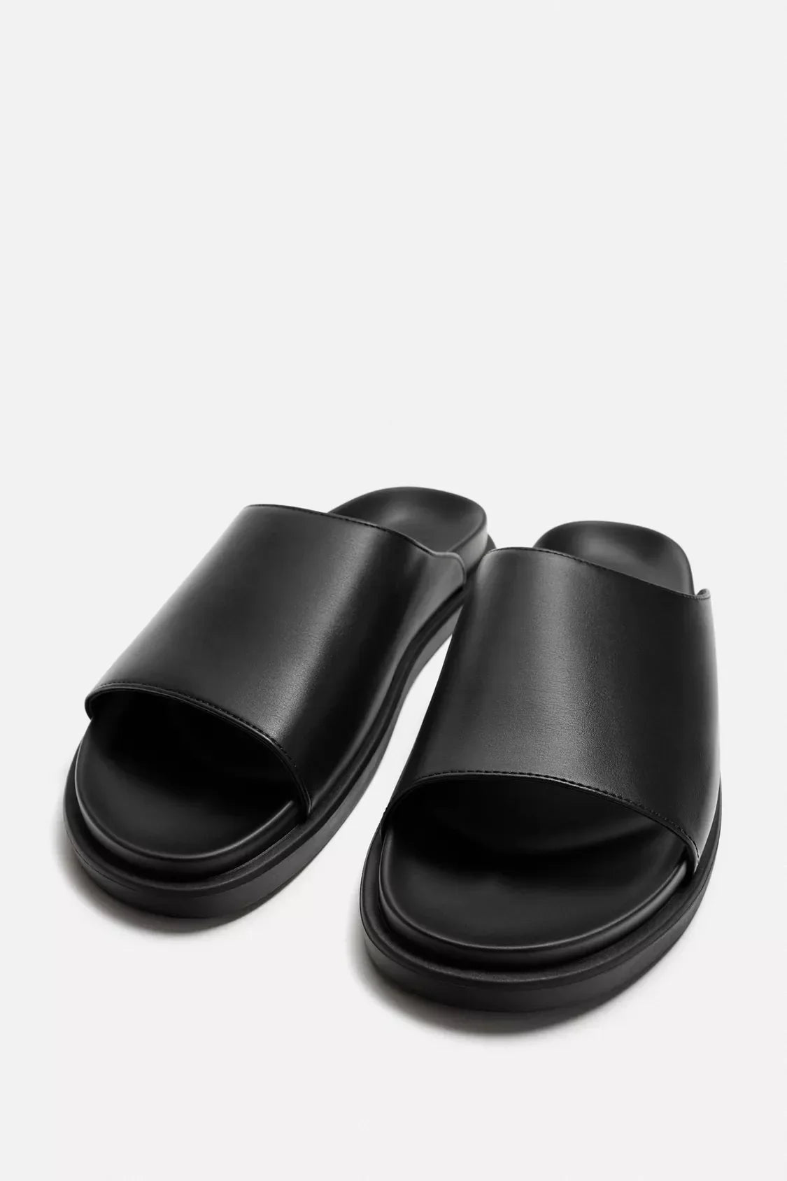 MONOCHROME SANDAL