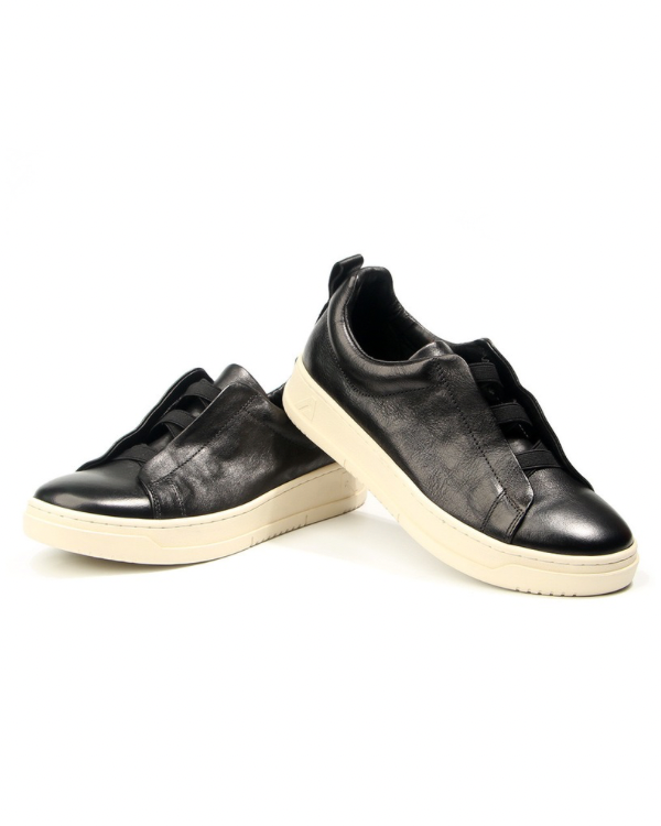 Vintage Laceless Leather Sneaker