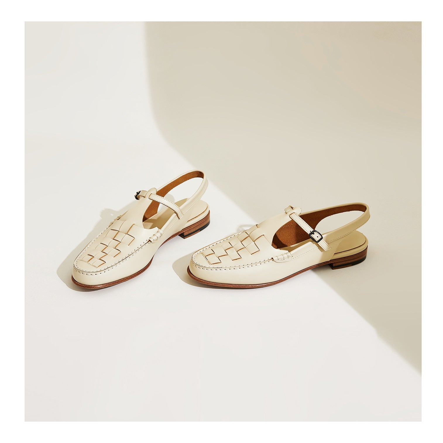 SIVARO — Leather Sandals