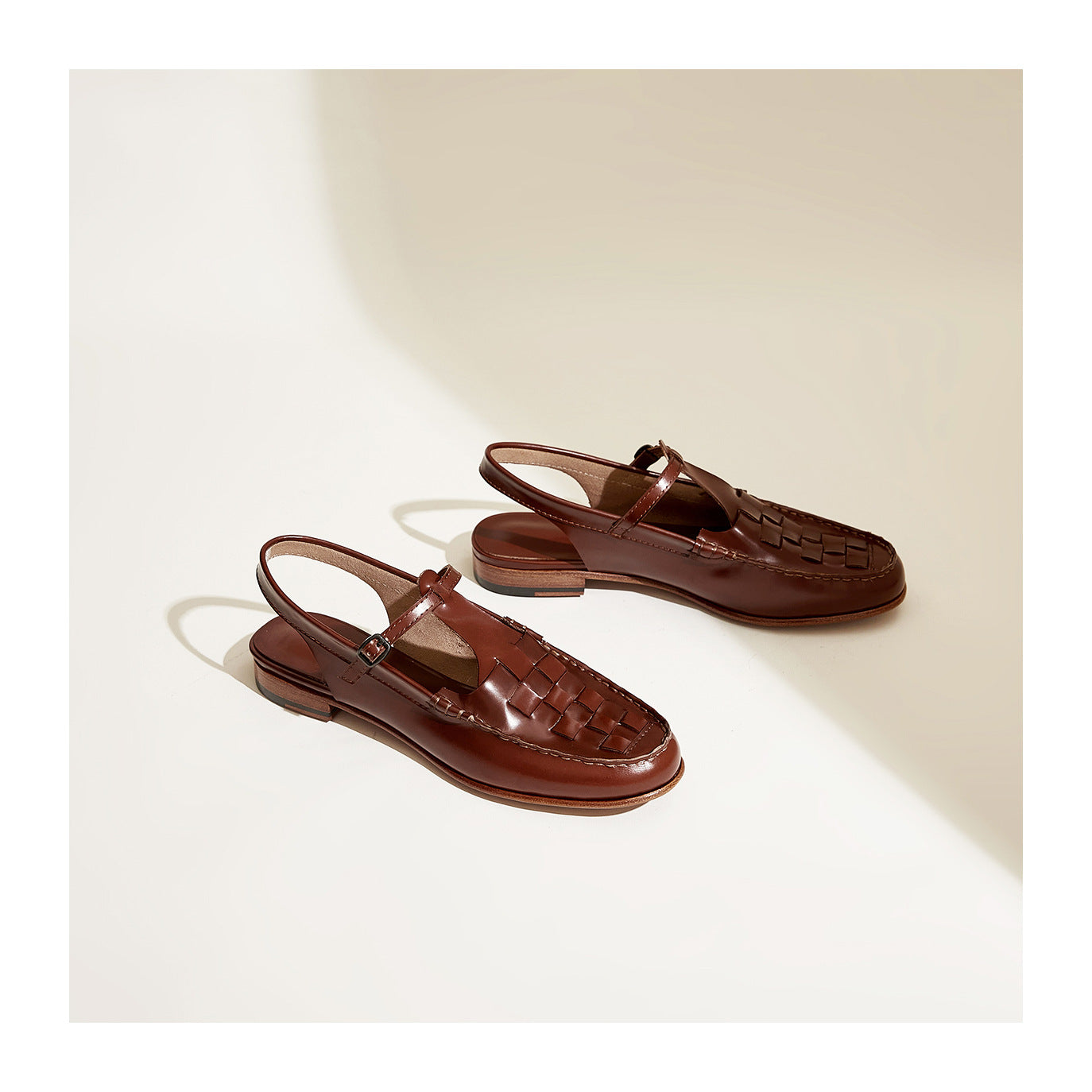 SIVARO — Leather Sandals