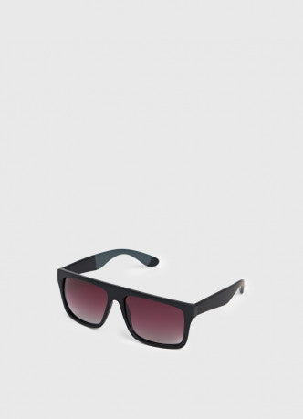 Wayfarer sunglasses with colored lenses