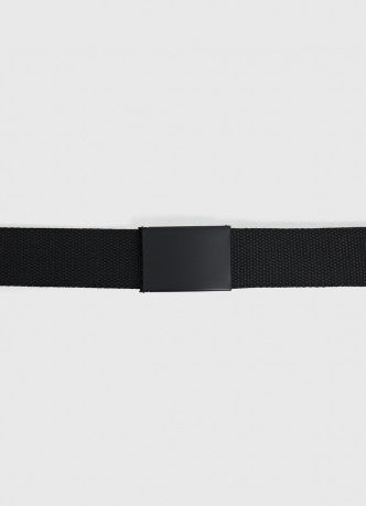 Textile belt with automatic buckle