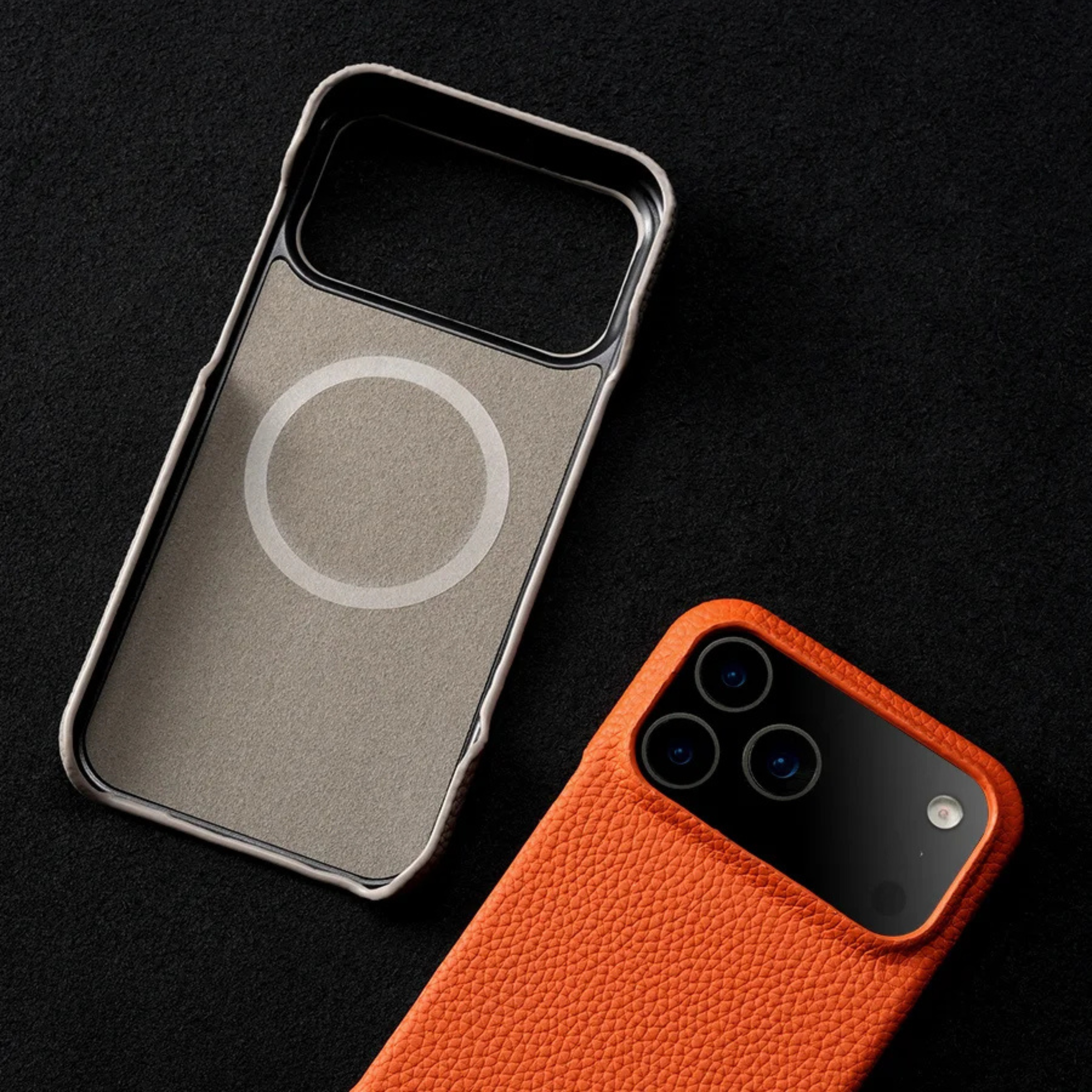 CALIBRA — Leather iPhone 17 Case