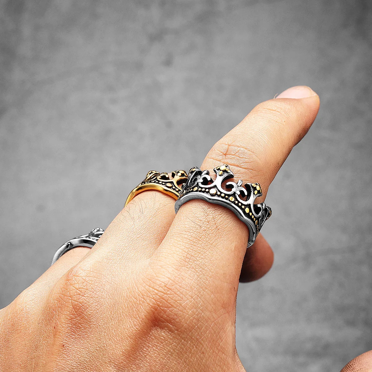 REGALIS — Crown Ring