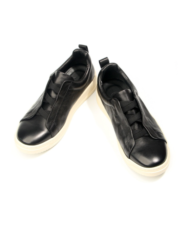 Vintage Laceless Leather Sneaker