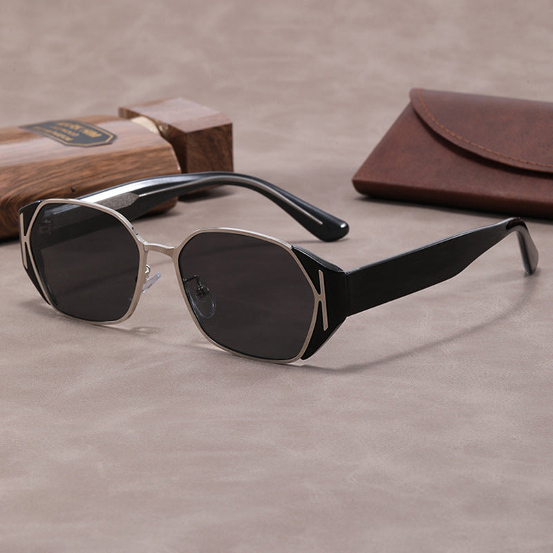 LUMINETTE — Retro Vision Sunglasses