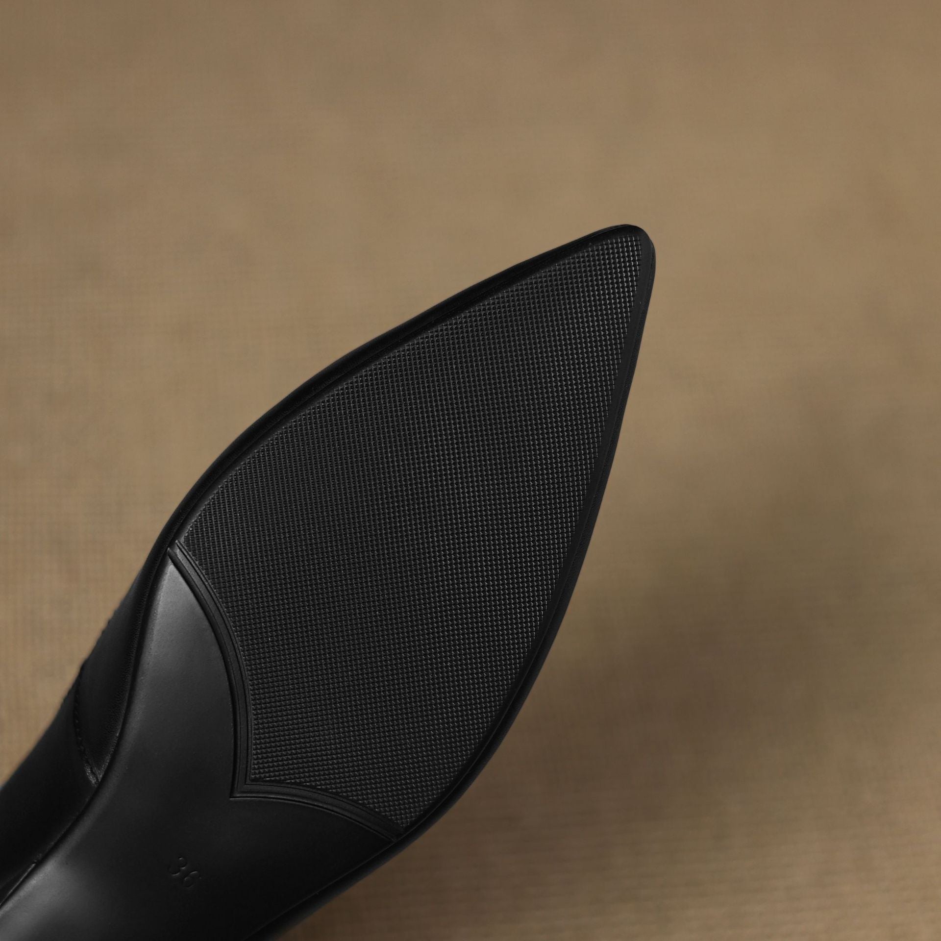 CALIANA — Pointed Flats