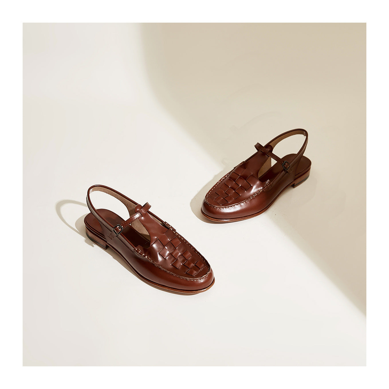 SIVARO — Leather Sandals