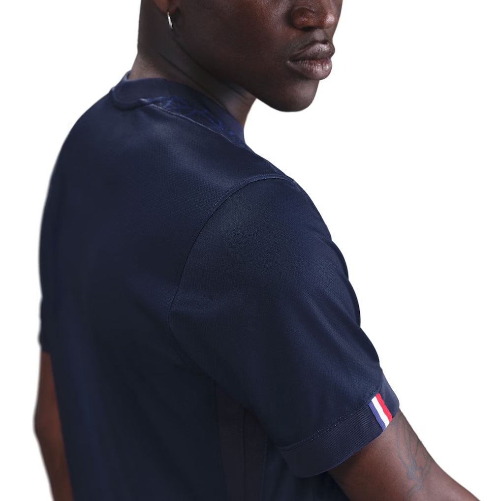 psg-nike-home-stadium-shirt-2025-26_ss5_p-202333088_pv-5_u-0l5g5cgim1ikkcuoqp61_v-r4x9lmgzmjxi4ltijcb2 - Tozzeto